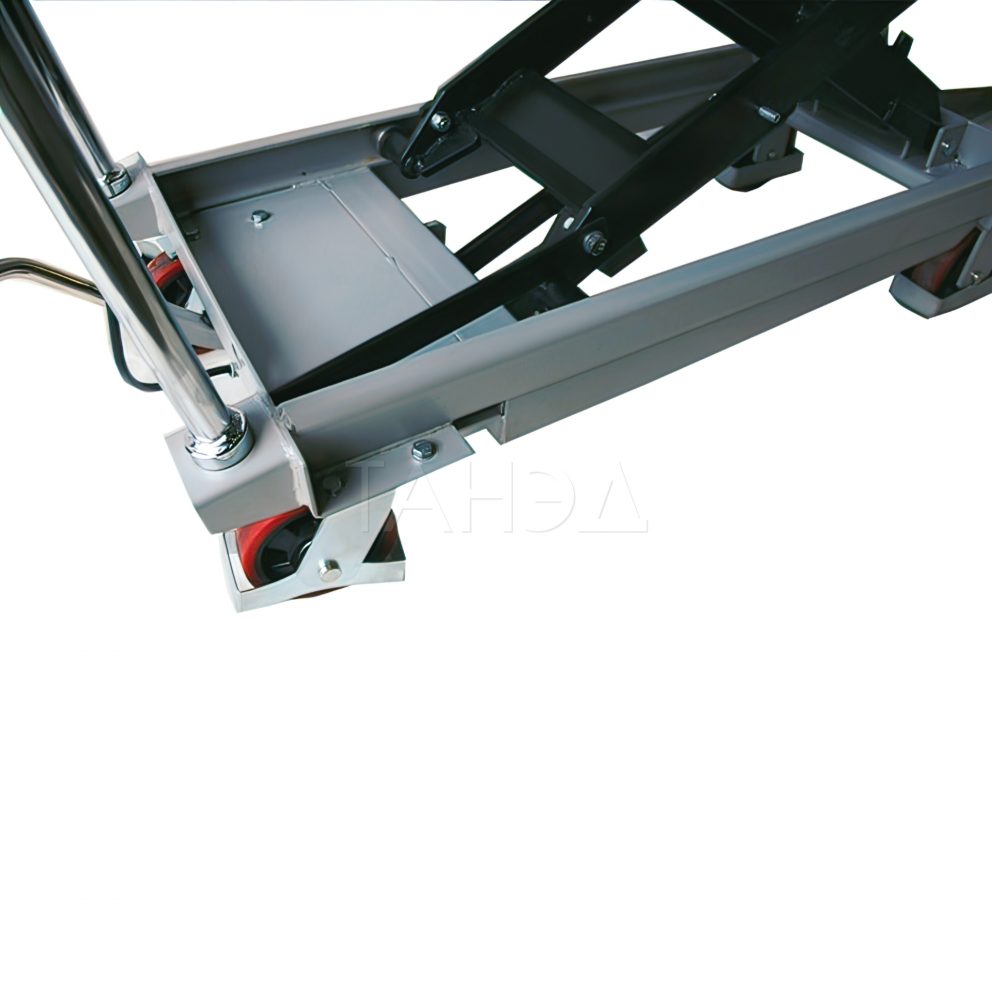 Подъемный стол Tisel HTD70 вид на колесо и тормозной механизм