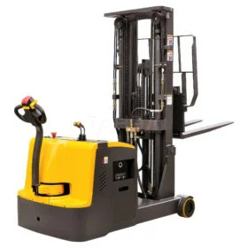 Штабелер самоходный XILIN CPD15W с раздвижными вилами и противовесом (сопровождаемый)