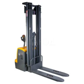 Штабелер самоходный серии XILIN CDDR15-III (сопровождаемый)