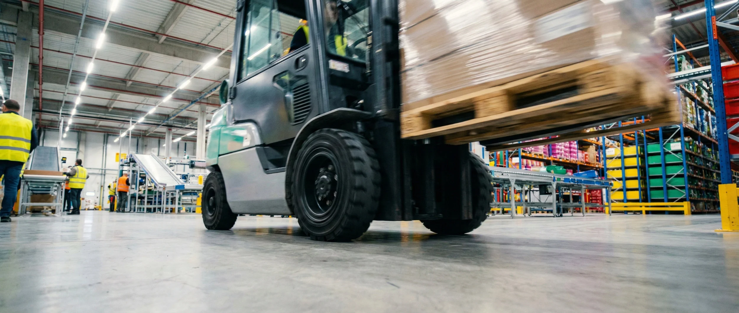 Шины для погрузчиков на складах с интенсивным оборотом